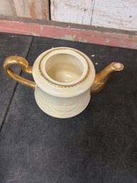Steubenbville Ceramic Tea Pot (Z3)