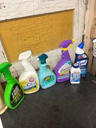 Cleaning Supplies Lot (L2)