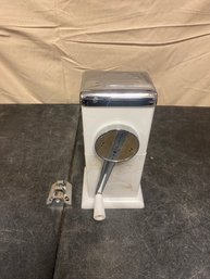 Vintage Ice-o-mat Ice Machine (Z6)