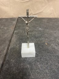 Miniature Crucifix (Z6)