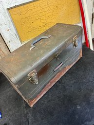 Vintage Craftsman Tool Box (Z6)