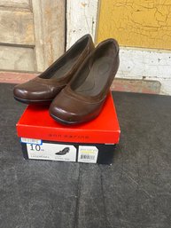 9.5 M Brown Heels B3