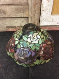Stained Glass Lamp Shade (broken) (Z2)