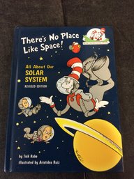 Dr. Seus 'there's No Place Like Space' Book (Z2)