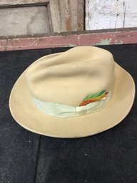 Vintage Untouchable Feather Hat (Z3)