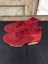 Red Air Jordan Shoes Size 8 (Z6)