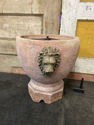 Solar Powered Lion Heads Water Feature Untested K1