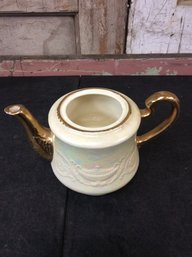 Steubenville Antiques Teapot (Z4)