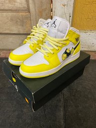 6Y Yellow And White Air Jordans W/roses In Box K2