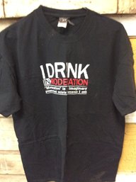 Funny 'i Drink In Moderation Shirt' Size XL (Z10)
