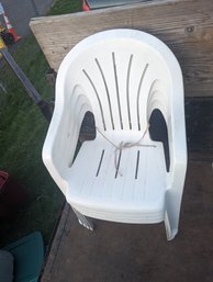 Outdoor Chairs Lot Of 4 (box Truck)
