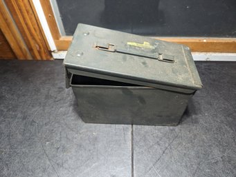Vtg Ammo Box G5