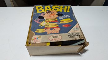 Vtg Bash Board Game