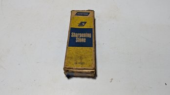 Vtg Norton Sharpening Stone