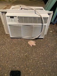 Air Conditioning Window Unit G