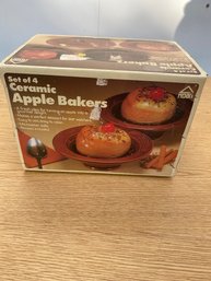 Vtg Set Of Apple Bakers In Box G10