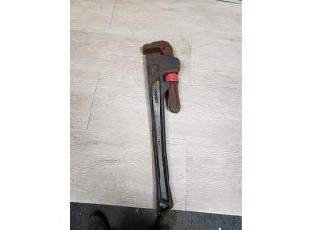 Husky Pipe Wrench