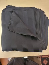 20 Striped Black Glossy Napkins