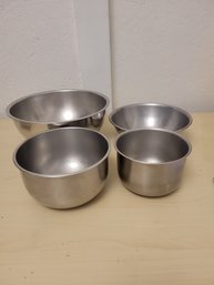 Set Of 4 Mixing Bowls