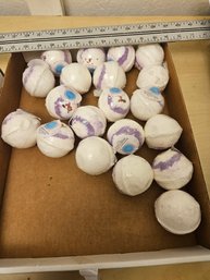 Lot Of 20 2' Raspberry Vanilla Bath Bombs