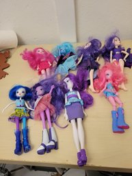 Lot Of 8 Dolls