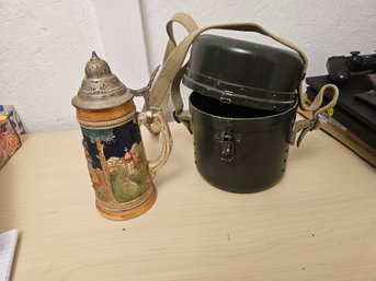 1 Mug And 1 Military Tin