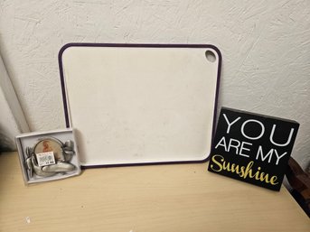 Cutting Board 1 Frame And A Block That Says You Are My Sunshine