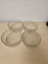 4 Glass Bowls