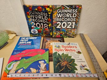 4 Kid Books 2 World Records