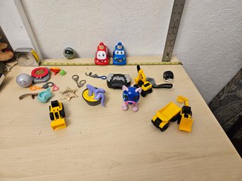 Lot Of Kid Toys - 4 Toy Cat Vehicles, 1 Cat Robot Toy