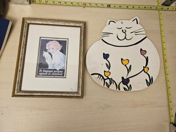 1 Porcelain Cat Art Piece, 1 Framed Fragrant Picture