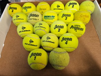 20 Tennis Balls