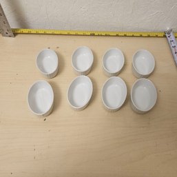 Elegant Set Of 8 White Sauce Dishes