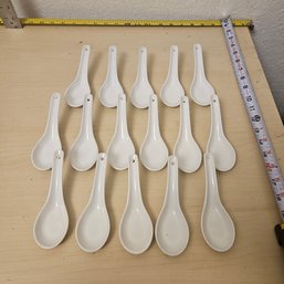 Set Of 16 Elegant White Sauce Spoons