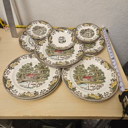 Elegant Dinnerware Set: 10 Large Plates & 5 Small Plates From Fairy Oaks