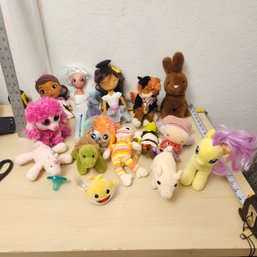 Adorable Collection Of 15 Stuffed Animals