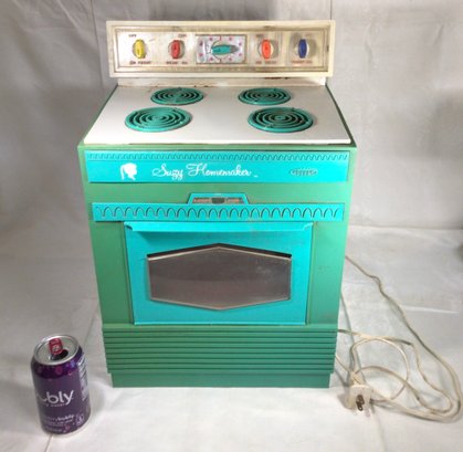 Suzy Homemaker Oven, 1967