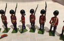 Antique Lead Soldiers Britains - 13 Pcs - Lot # 239