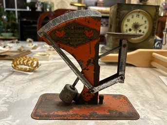 Antique Vintage Cyclone Egg Scale - SHIPPABLE