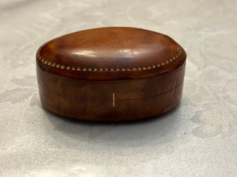 Small Handmade Wooden Oval Box With Cover - Shippable