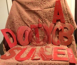 Sign Letters With Letter Holder - 22 Pcs