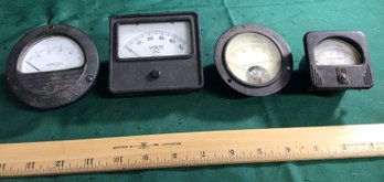 4 Vintage Gauges