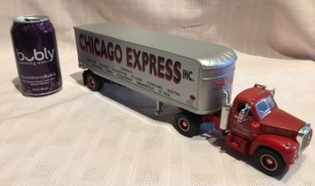 WAY UNDER RETAIL!  Vintage Metal Model Truck - Chicago Express