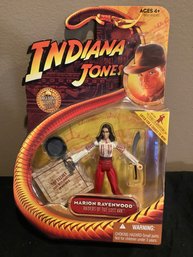 Indiana Jones Marion Ravenwood MOC