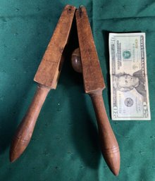 Antique Wooden Early Lemon/lime Squeezer - SHIPPABLE