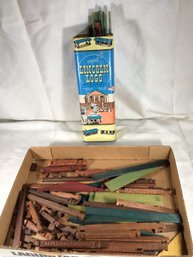 Vintage Lincoln Logs