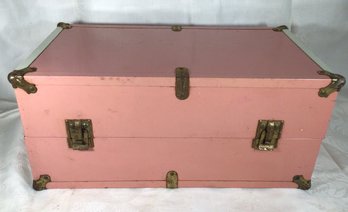 Antique Pink Case With Latches - 16.5 In X 9 In X 11 In