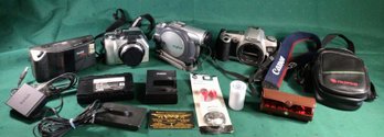 Cameras And Accessories! Lot Of 12 -C-, SHIPPING Available