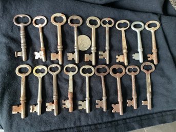 Antique Skeleton Key Lot Of 18