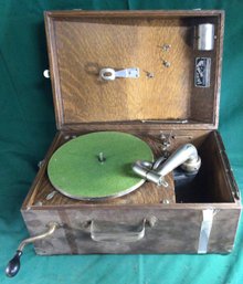 Antique Victrola No. 2 - Victor Talking Machine - V V-50 - 88676 - Works, Just Needs A Needle!